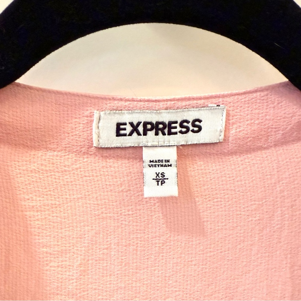 EXPRESS Pink Blouse - Picture 6 of 6